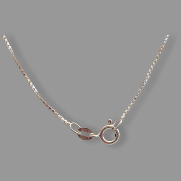 Vintage Sterling Silver Abalone Small Butterfly Pendant with Box Chain - Picture 7 of 11